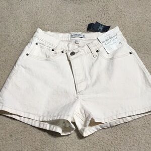 brand new abercrombie 90s relaxed cut off high rise shorts